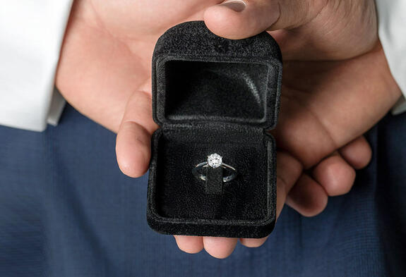 Compri online anelli di fidanzamento. Ecco quelli più venduti