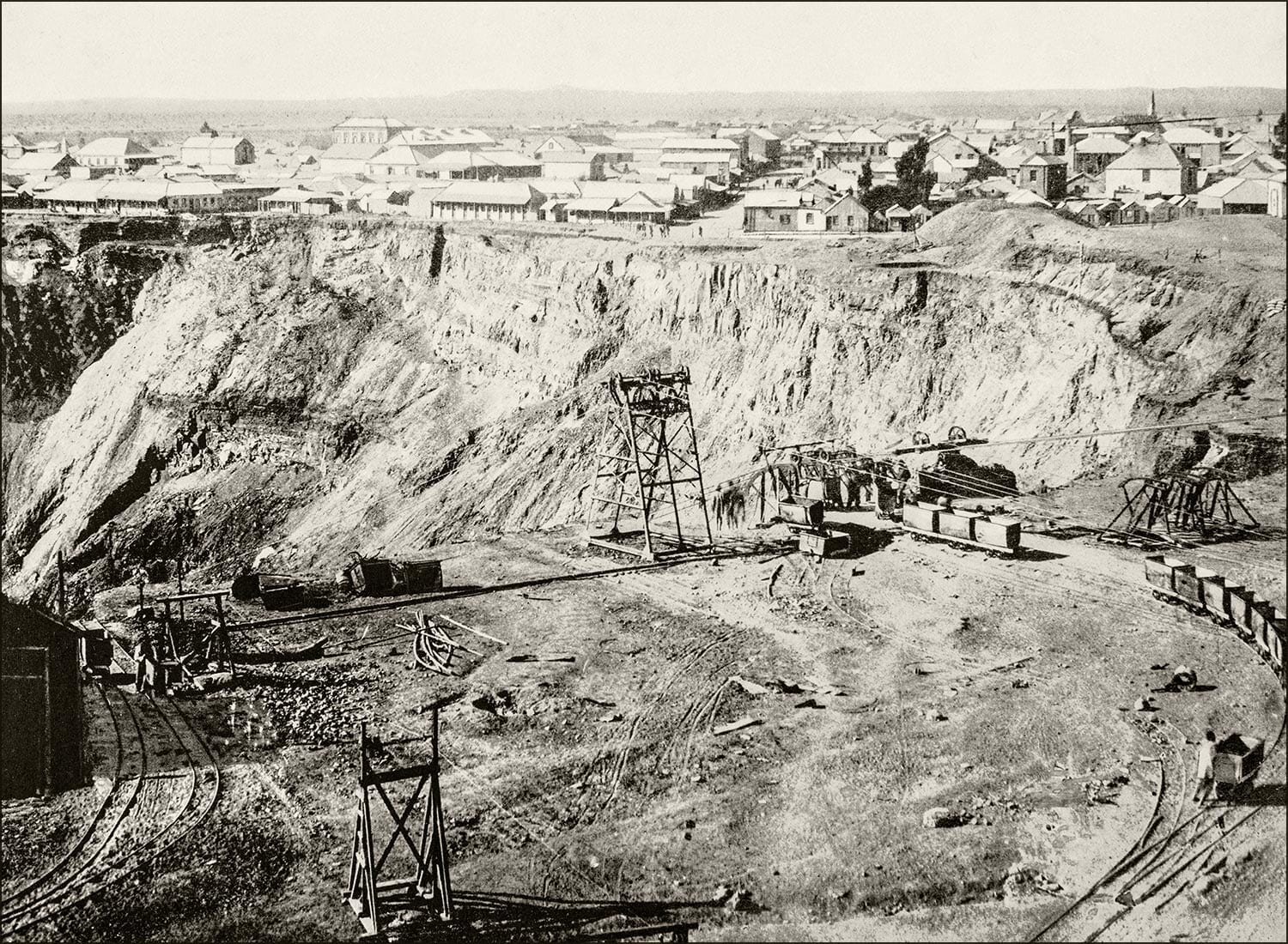 Storia dei diamanti: mina di diamanti in Sudafrica nel 1920