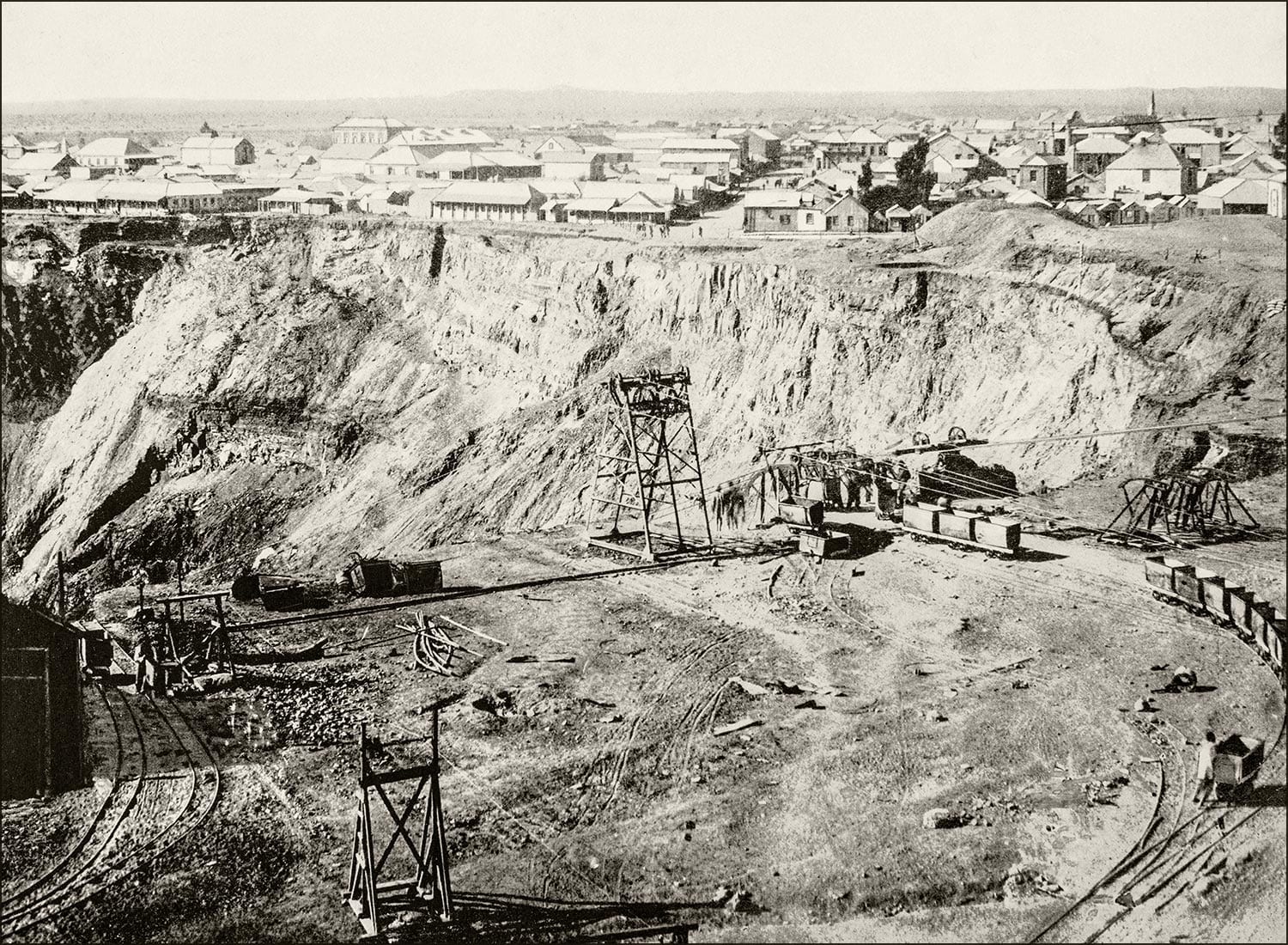 Storia dei diamanti: mina di diamanti in Sudafrica nel 1920
