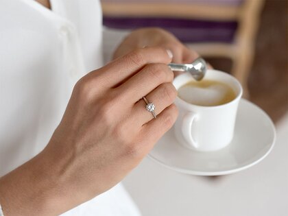 Anello di Fidanzamento Classic 4 in platino 950/- con diamante da laboratorio 0,75ct E/VS