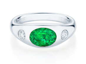 Anello di Fidanzamento Three-Stone Signet in 9K oro bianco con smeraldo 1,35ct e diamanti naturali 0,30ct