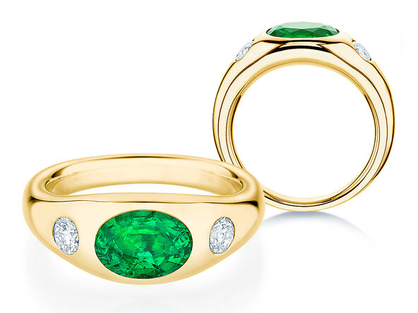 Anello di Fidanzamento Three-Stone Signet in 14K oro giallo con smeraldo 1,35ct e diamanti naturali 0,30ct