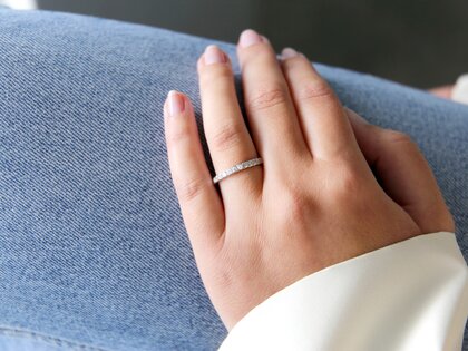 Anello di Fidanzamento Wave in 14K oro bianco con diamanti 0,57ct G/SI