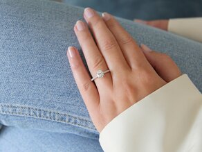 Anello di Fidanzamento Cushion Pavé in 14K oro bianco con diamanti 1,22ct G/SI