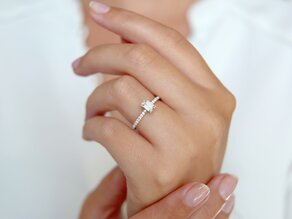 Anello di Fidanzamento Elaine in 14K oro bianco con diamanti 0,86ct G/VS