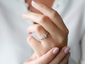 Anello di Fidanzamento Emerald-Cut