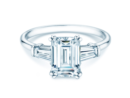 Anello di Fidanzamento Emerald Tapered Baguette