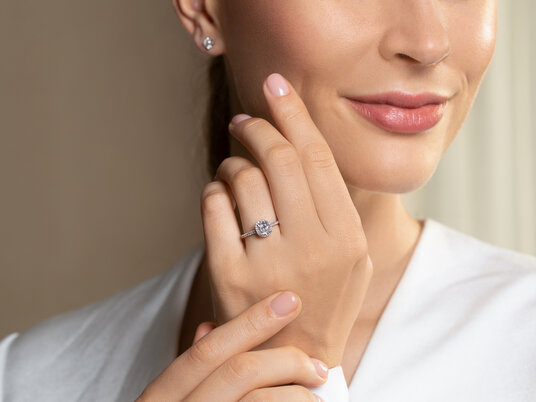Anello di Fidanzamento Halo Cushion Pavé in platino