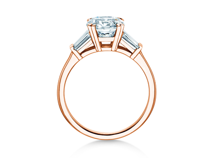 Anello di Fidanzamento Round Brilliant Tapered Baguette  in oro rosa