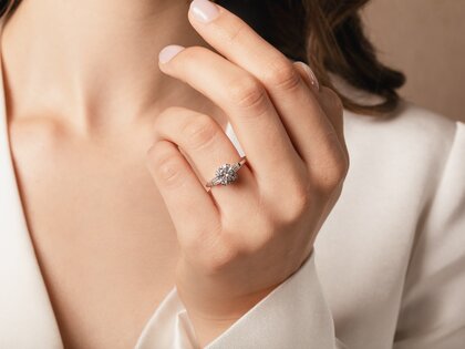 Anello di Fidanzamento Brilliant Tapered Baguette  in 14K oro bianco con diamanti 0,41ct G/SI