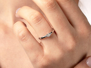 Anello di Fidanzamento Vivid Petite Cushion Cut in platino