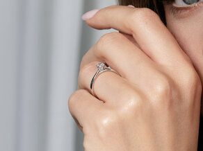 Anello di Fidanzamento Classic 6 Hidden Halo in 14K oro bianco con diamanti 0,30ct G/SI