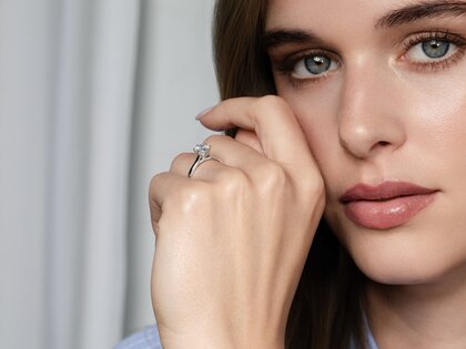 Anello di Fidanzamento Classic 6 Hidden Halo in 14K oro giallo con diamanti 1,08ct G/SI