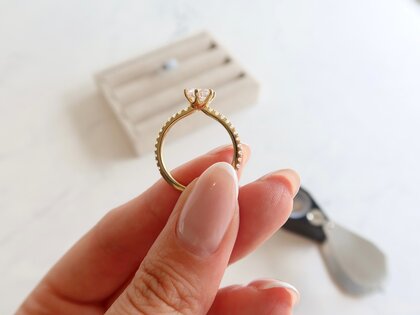 Anello di Fidanzamento Royal Pavé in 18K oro giallo con diamanti naturali 0,40ct G/SI