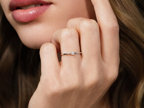Anello di Fidanzamento Classic 4 in 9K oro bianco con diamante 0,05ct G/SI