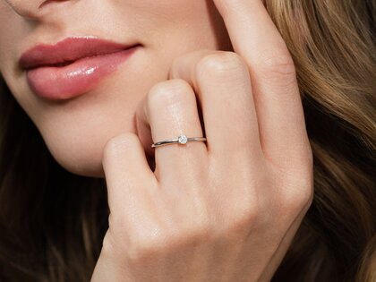 Anello di Fidanzamento Classic 4 in 18K oro rosa con diamante 0,10ct H/SI