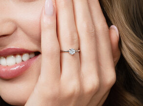 Anello di Fidanzamento Classic 4 in 18K oro bianco con diamante 0,50ct G/IF