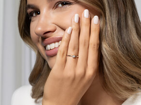 Anello di Fidanzamento Classic 4 in argento 925/- con diamante 0,15ct H/SI