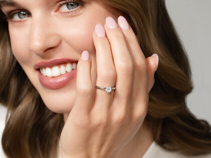 Anello di Fidanzamento Classic 6 in 9K oro giallo con diamante 0,60ct H/SI