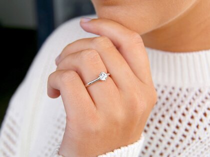 Anello di Fidanzamento Classic 6 in 18K oro bianco con diamante 0,50ct D/IF