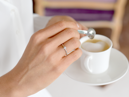 Anello di Fidanzamento Classic 6 in 18K oro bianco con diamante da laboratorio 0,25ct E/VS