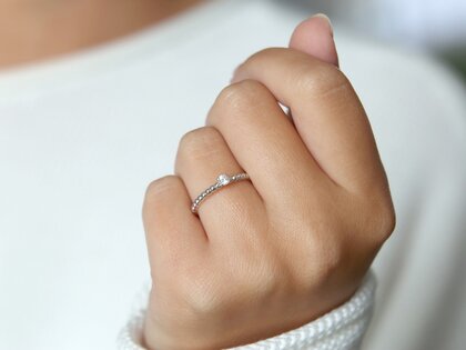 Anello di Fidanzamento Classic Beads in argento 925/- con diamante 0,10ct H/SI