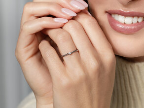 Anello di Fidanzamento Classic Loop in argento 925/- con diamante 0,05ct H/SI