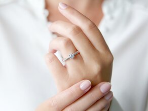 Anello di Fidanzamento Classic Loop in 14K oro bianco con diamante 0,75ct G/SI