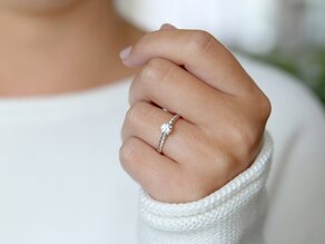 Anello di Fidanzamento Classic Loop in 9K oro bianco con diamante 0,30ct H/SI