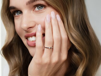 Anello di Fidanzamento Classic Petite in 14K oro bianco con diamante 0,05ct G/SI