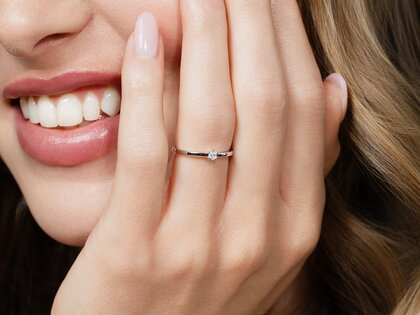 Anello di Fidanzamento Classic Petite in 14K oro giallo con diamante 0,07ct G/SI