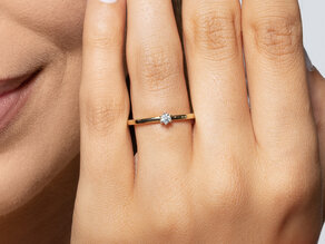 Anello di Fidanzamento Classic Petite in oro giallo