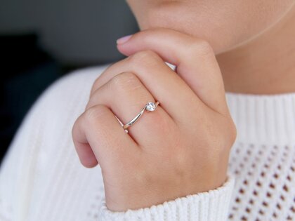 Anello di Fidanzamento Devotion in 14K oro bianco con diamante 0,20ct D/IF