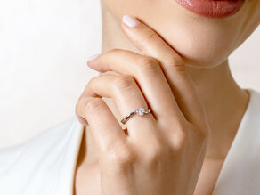 Anello di Fidanzamento Devour in 9K oro bianco con diamante da laboratorio 0,50ct E/VS
