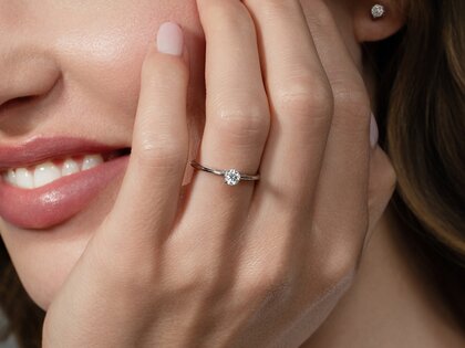 Anello di Fidanzamento Heaven 4 in 18K oro rosa con diamante 0,30ct G/SI