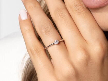 Anello di Fidanzamento Heaven 4 in argento 925/- con diamante 0,15ct G/SI