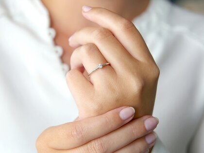 Anello di Fidanzamento Heaven 4 in platino 950/- con diamante 0,10ct G/SI