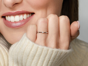 Anello di Fidanzamento Heaven 6 Petite in 14K oro giallo con diamante 0,035ct G/SI
