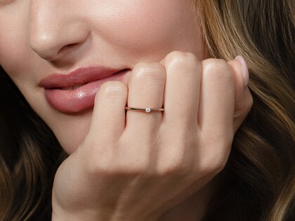 Anello di Fidanzamento Heaven 6 in 18K oro rosa con diamante 0,05ct H/SI