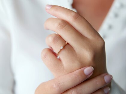 Anello di Fidanzamento Heaven 6 in 18K oro rosa con diamante 0,05ct H/SI
