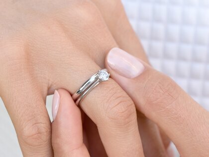 Anello di Fidanzamento Heaven 6 in 9K oro bianco con diamante 0,60ct H/SI