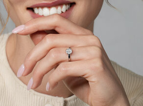 Anello di Fidanzamento Melody in 14K oro rosa con diamante 1,00ct G/IF