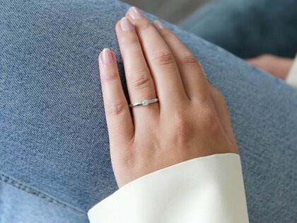 Anello di Fidanzamento Modern in argento 925/- con diamante 0,15ct G/VS