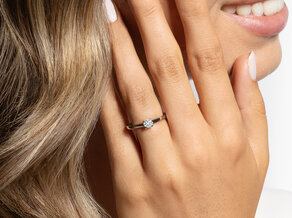 Anello di Fidanzamento Modern in 14K oro bianco con diamante 0,30ct H/SI