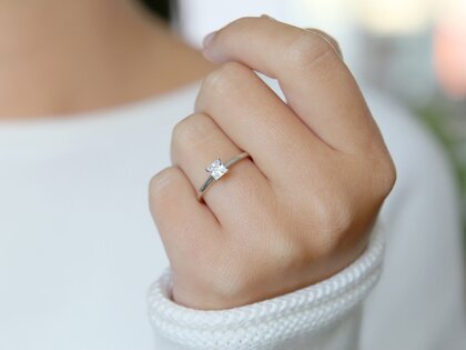 Anello di Fidanzamento Princess in 18K oro bianco con diamante 0,35ct G/SI