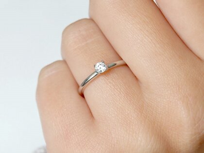 Anello di Fidanzamento Pure in 14K oro bianco con diamante 0,08ct G/SI