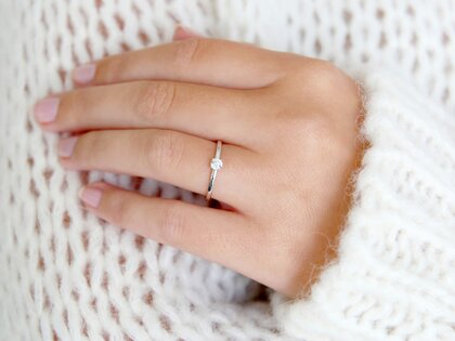 Anello di Fidanzamento Pure in 14K oro bianco con diamante 0,13ct G/SI