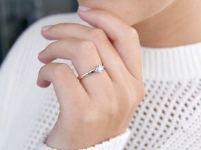 Anello di Fidanzamento Romance in 14K oro bianco con diamante 0,50ct H/SI