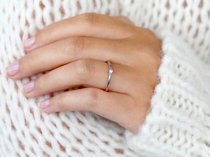 Anello di Fidanzamento Royal in 14K oro bianco con diamante 0,05ct H/SI