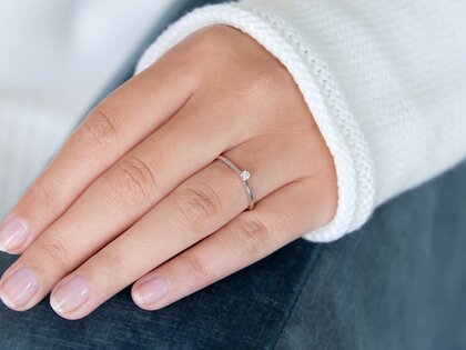 Anello di Fidanzamento Royal in argento 925/- con diamante 0,10ct G/SI